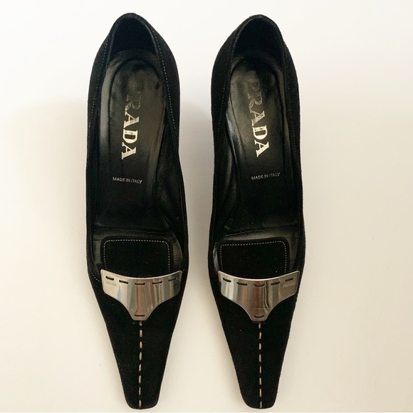 VINTAGE PRADA SUEDE POINTY PLAQUE KITTEN HEEL - Picture 2 of 11